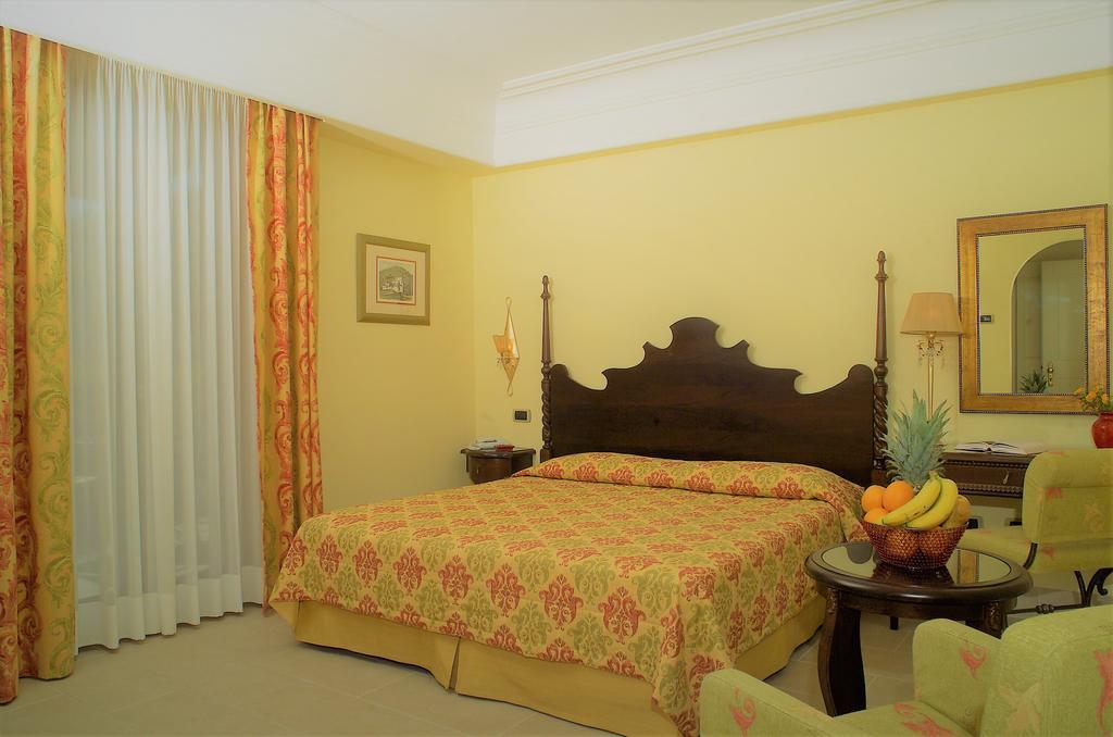 Arciduca Grand Hotel Lipari  Ruang foto