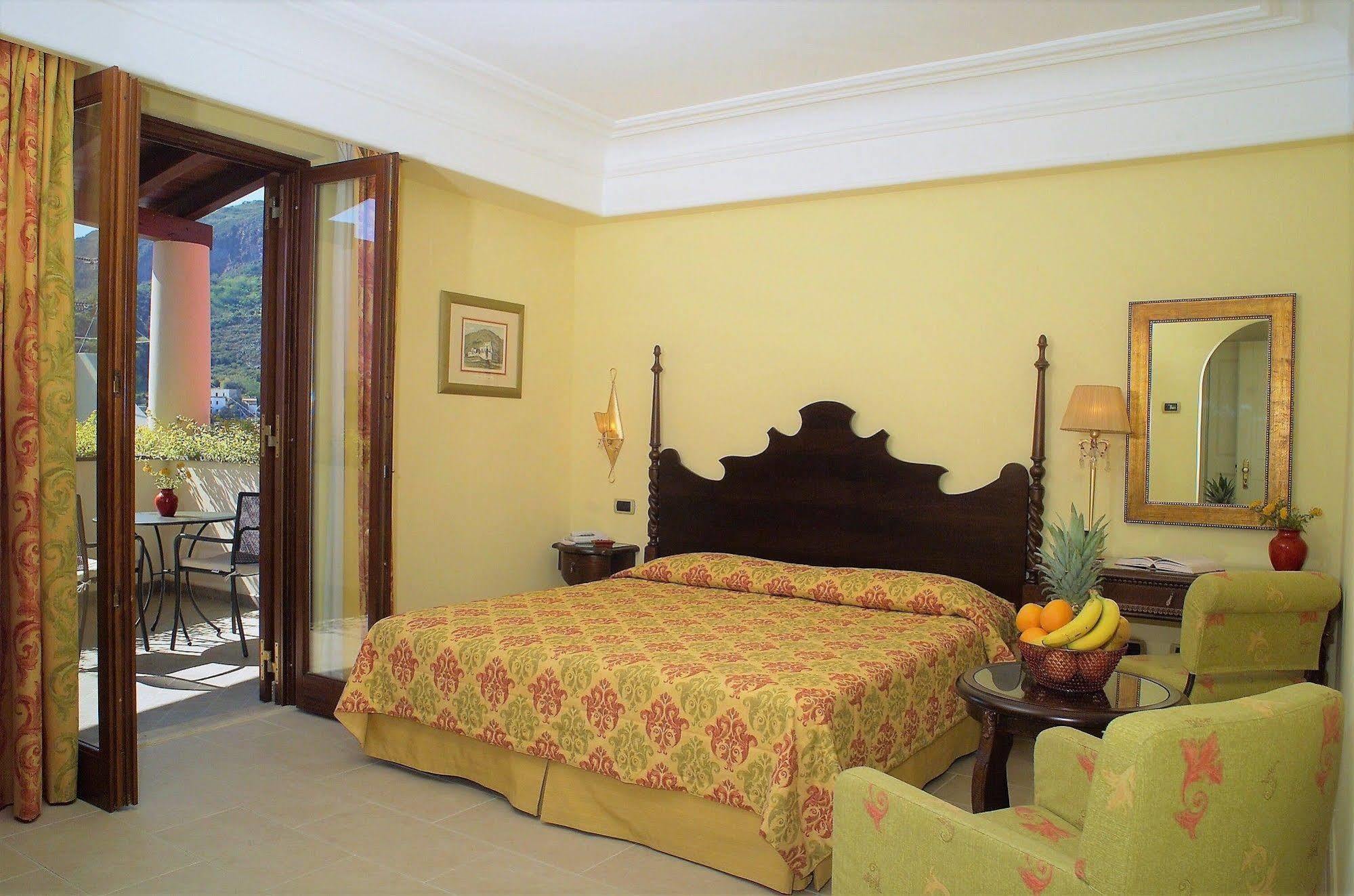 Arciduca Grand Hotel Lipari  Bagian luar foto